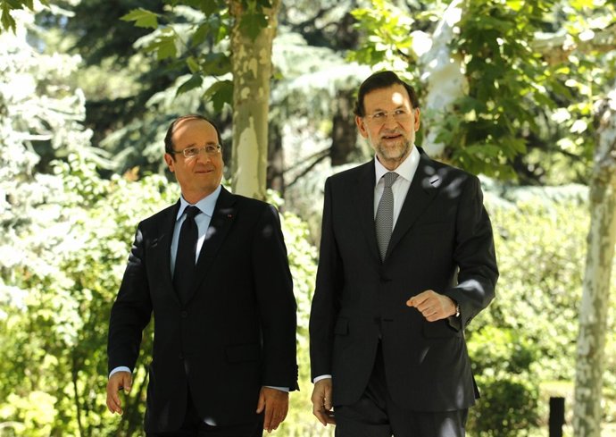 Rajoy recibe a Hollande en La Moncloa