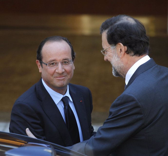 El presidente de Francia, Francois Hollande, junto al presidente del Gobierno es