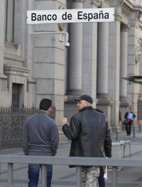 Economía/Macro.- El déficit por cuenta corriente se redujo un 30,2% en el primer semestre, hasta 17.134 millones