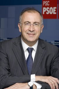 El Gobierno canario propone un frente común para que los ayuntamientos no se reduzcan a "oficinas administrativas"