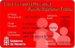 Imagen del nuevo título de familia numerosa. 
