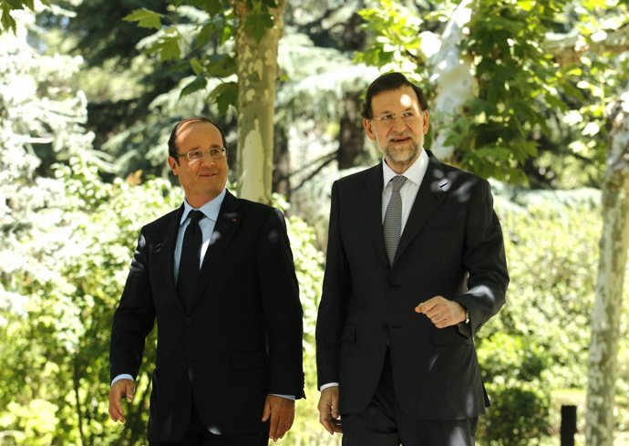 Rajoy recibe a Hollande en La Moncloa