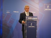 C-LM insiste en que la atención sanitaria básica y esencial "a cualquier persona" está "perfectamente garantizada"