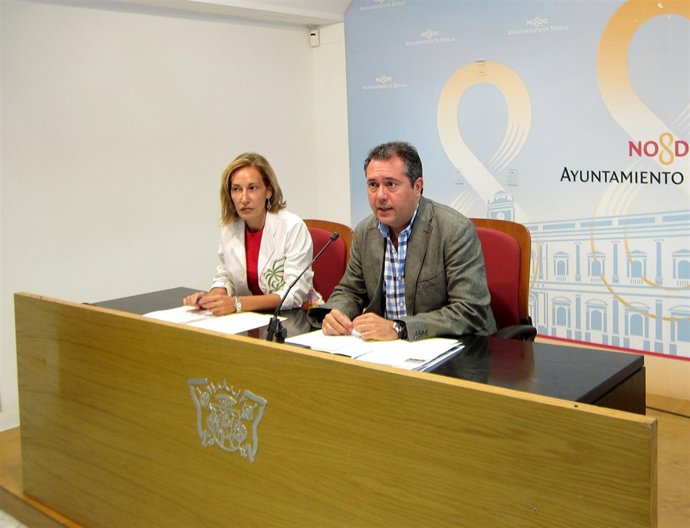 López y Espadas durante la rueda de prensa