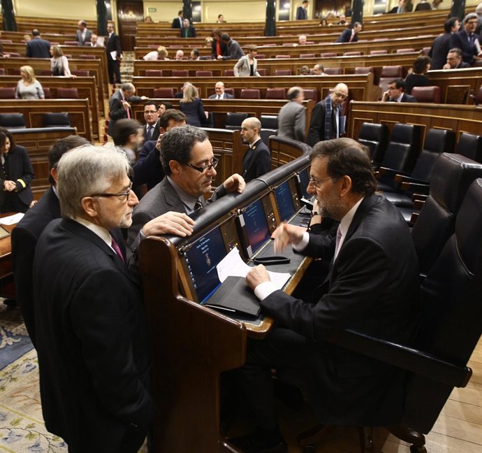 Mariano Rajoy, Con Los Diputados De Ciu Josep Sánchez Llibre Y Pere Macias