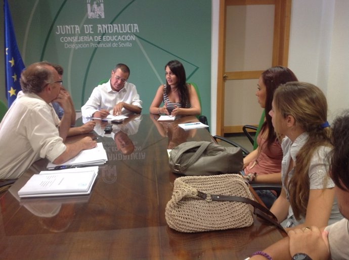 Reunión en la Delegación de Educación de Sevilla