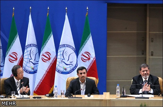 Ban, Ahmdadineyad y Mursi en la Conferencia del Movimiento de Países No Alineado