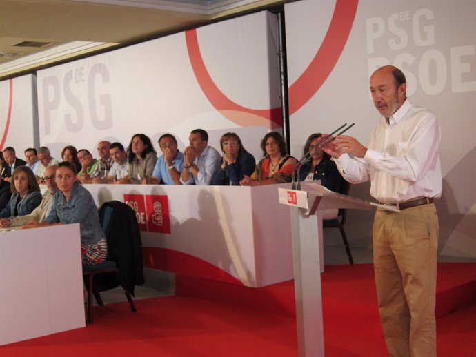 Rubalcaba, durante su intervención en el Comité Nacional del PSdeG