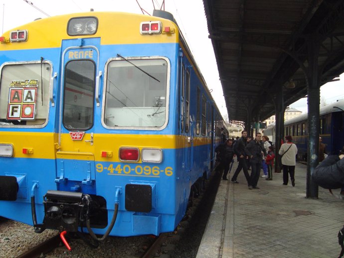 El tren turístico 'Río Eresma', en un viaje piloto