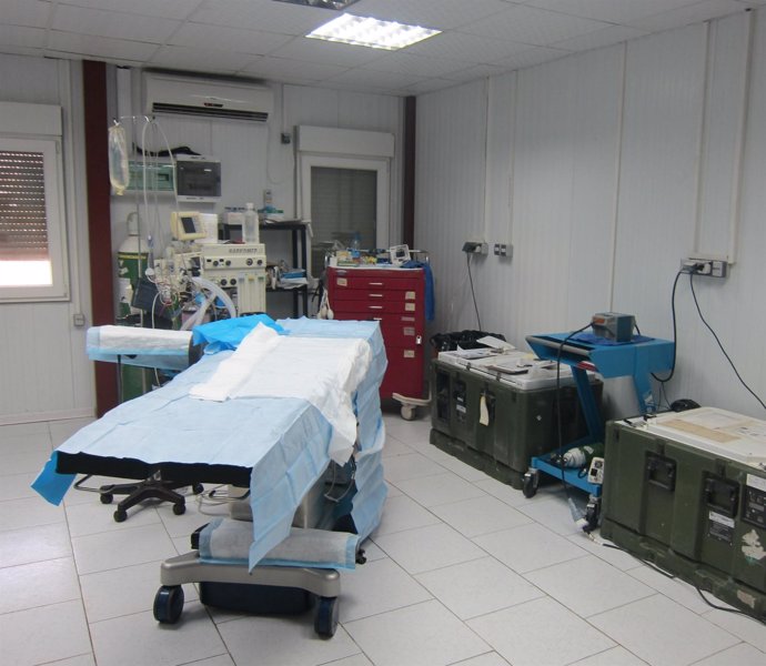 Quirófano en el hospital de la base española de Qala i Naw