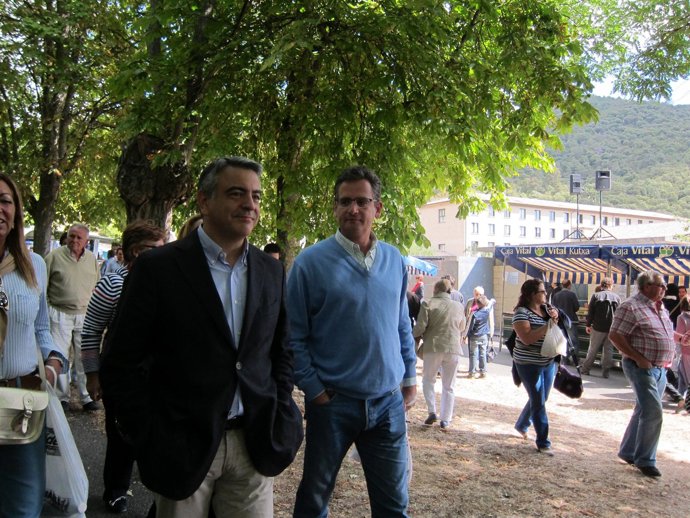 Diputado general Alava javier de andrés con presidente PP vasco antonio basagoit