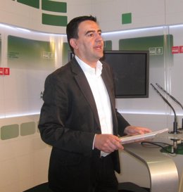 Mario Jiménez, Este Lunes En Rueda De Prensa