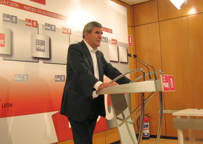 El Secretario Autonómico Del PSOE En Castilla Y León, Julio Villarrubia