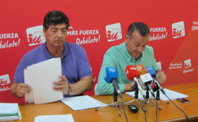Diego Valderas y José Antonio Castro, hoy en rueda de prensa
