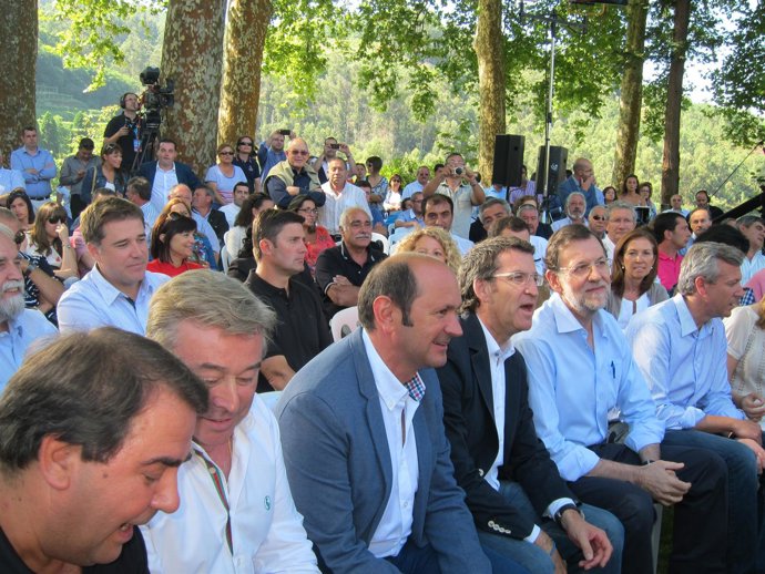 Negreira, Barreiro, Louzán, Feijóo, Rajoy y Rueda, en Soutomaior
