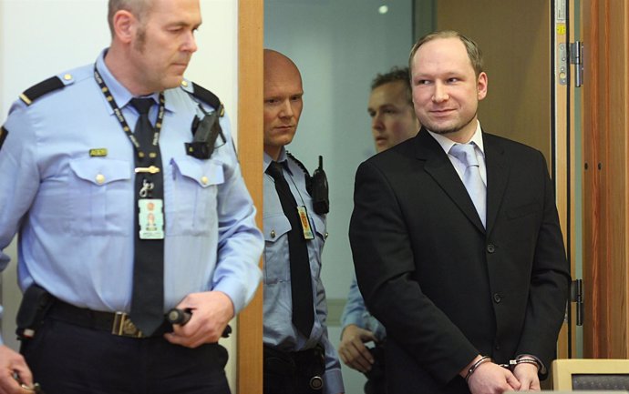Breivik, Autor De La Masacre De Utoya, Oslo