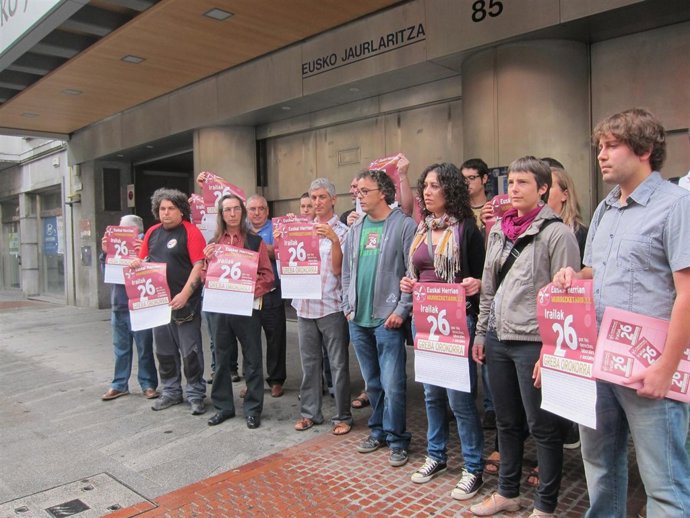 Representantes de sindicatos nacionalistas y movimientos sociales