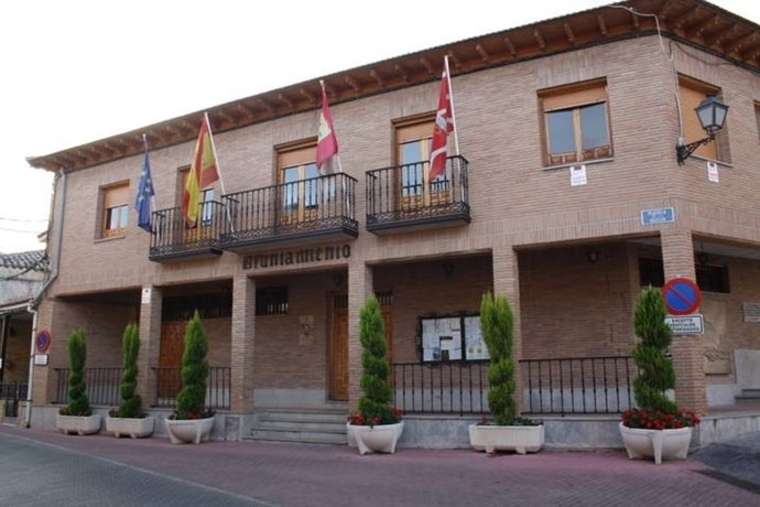 Ayuntamiento De Yuncler 