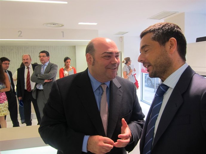 Caunedo conversa con consejero delegado de Telecable.