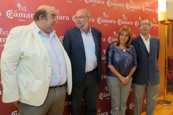 García, Roldán, Gálvez Y Sáez Antes De Antender A Los Medios.
