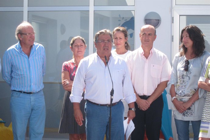 El presidente del PP-A, Juan Ignacio Zoido, en La Antilla (Huelva).