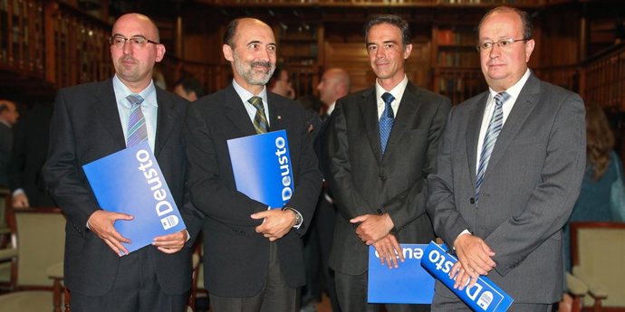 Los decanos en el acto de toma de posesión del cargo