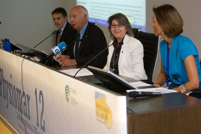 Rosa Quintana asiste a la inauguración del congreso