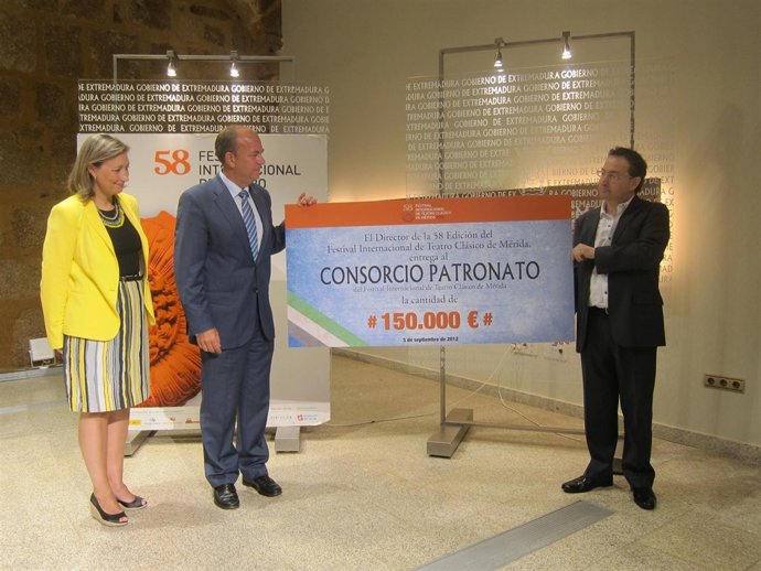 Monago, Cimarro Y Nogales En Presentación De Resultados Del Festival De Mérida