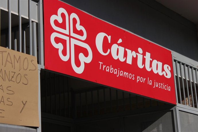 Cáritas Barcelona atenderá a 200 familias en un plan pionero contra la pobreza infantil