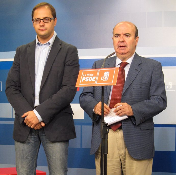 Gaspar Zarrías y el secretario del PSOE riojano, César Luena