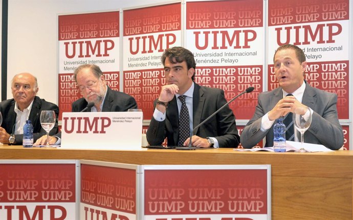 Jornada de la UIMP sobre diputaciones en A Coruña