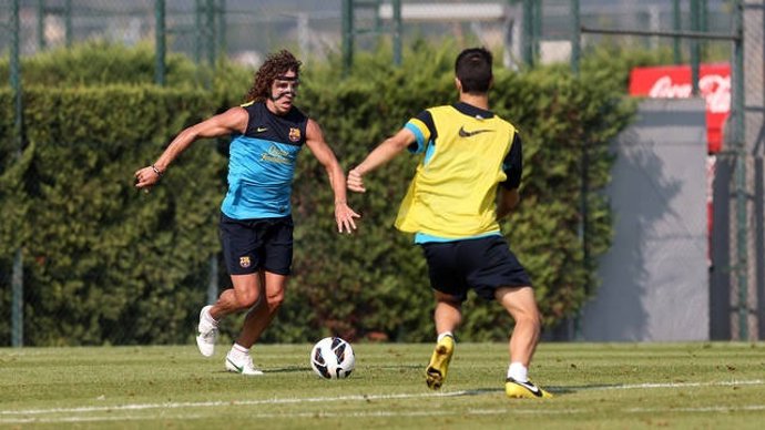 El Jugador Del FC Barcelona Carles Puyol En Un Entrenamiento