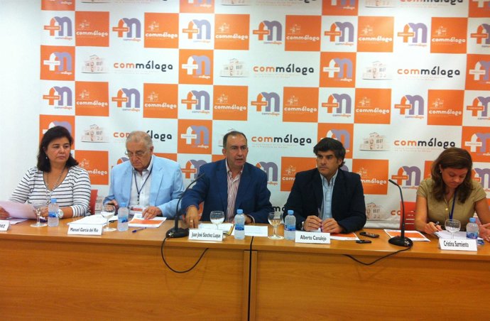 Rueda de prensa en el Colegio de Médicos