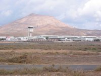 Aena dice que los nuevos ajustes en los horarios de 4 aeropuertos son a petición de Navegación Aérea