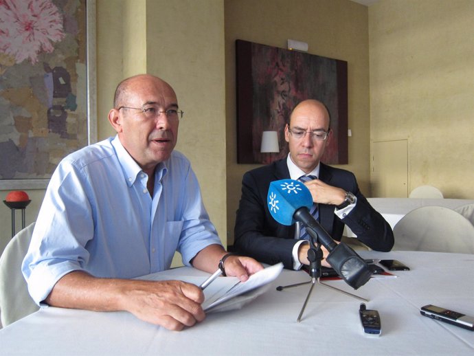 Francisco Ferraro Y David Cano, En Rueda De Prensa.