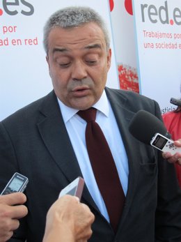 El Secretario De Estado De Telecomunicaciones, Víctor Calvo-Sotelo