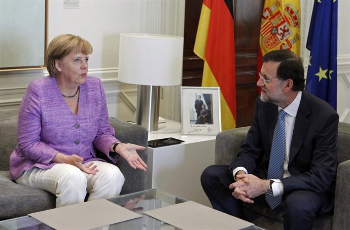 El presidente del Gobierno, Mariano Rajoy, y la canciller alemana, Angela Merkel