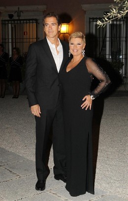 Posado de Carlos Pombo y Terelu Campos en el 47 cumpleaños de la periodista