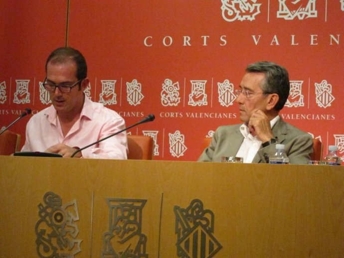 Jordi Sierra Y Antonio Torres