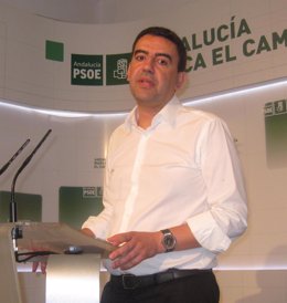 Mario Jiménez, Este Jueves En Rueda De Prensa