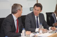 Feijóo dice que la sentencia del TSXG "no tiene ningún efecto" en el actual concurso eólico