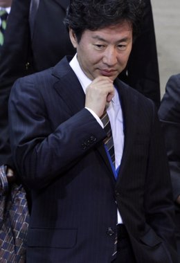 Ministro De Finanzas De Japón, Jun Azumi
