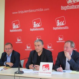 Rueda De Prensa De IU