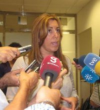 Junta ve paradójico que Cospedal, la política "mejor pagada" de este país, plantee reducir diputados y eliminar sueldos