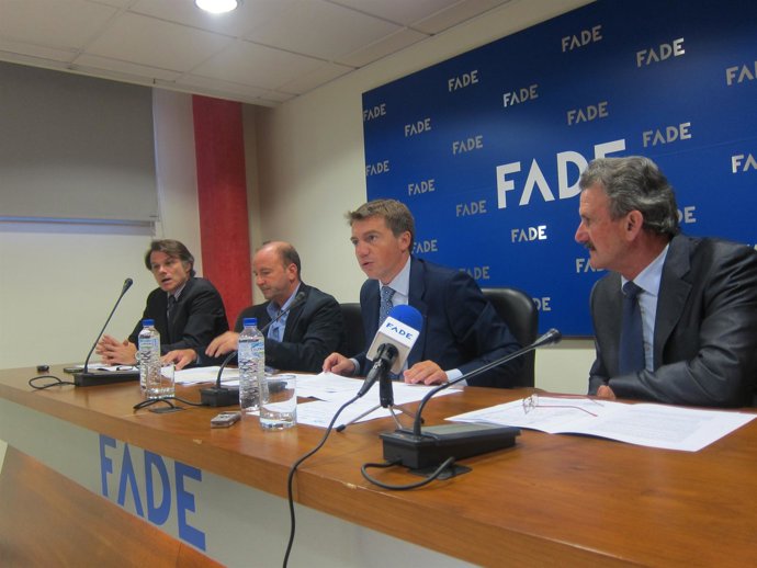 Por la izquierda: Javier Álvarez, Martínez, Almeida y Ramón Álvarez.