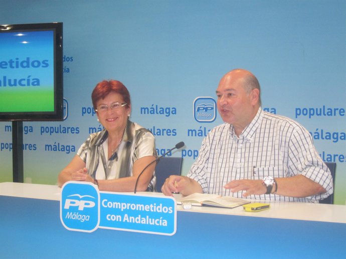 Ruiz Oliva y Garrido, en rueda de prensa