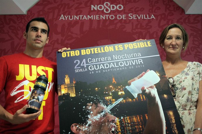 Sanchez Estrella junto al atleta olímpico 