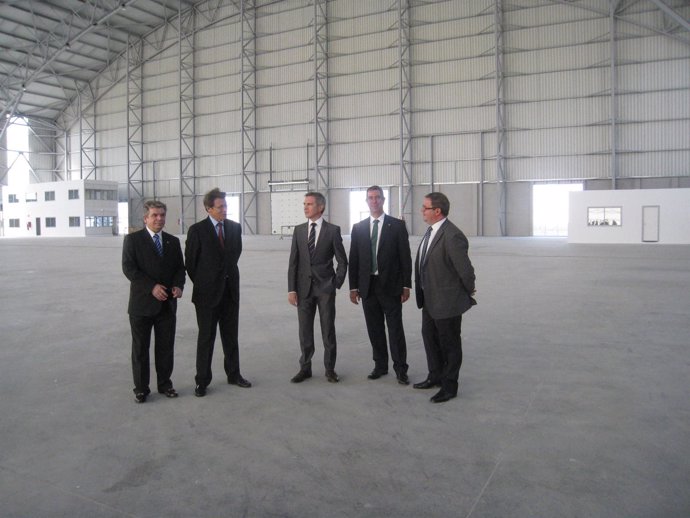 El nuevo director del Aeropuerto de Teruel visita las instalaciones