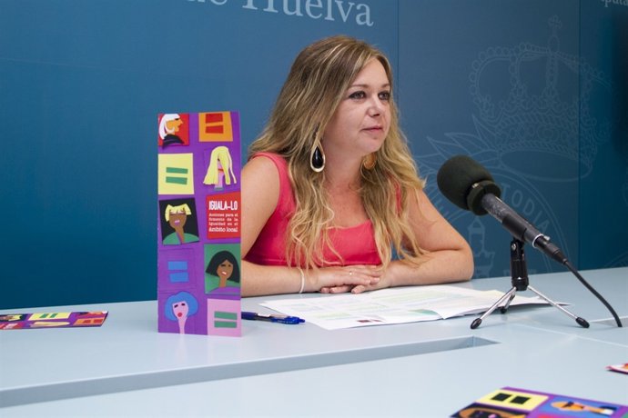 La Diputada De Bienestar Social, Rocío Cárdenas.  