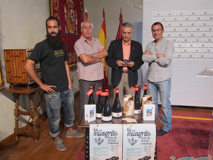 Presentación De La Feria De Cerveza Artesanal